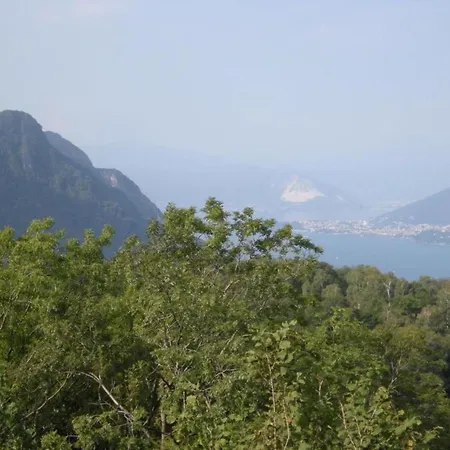 In Luino With Balcony Nyaraló Brissago Valtravaglia